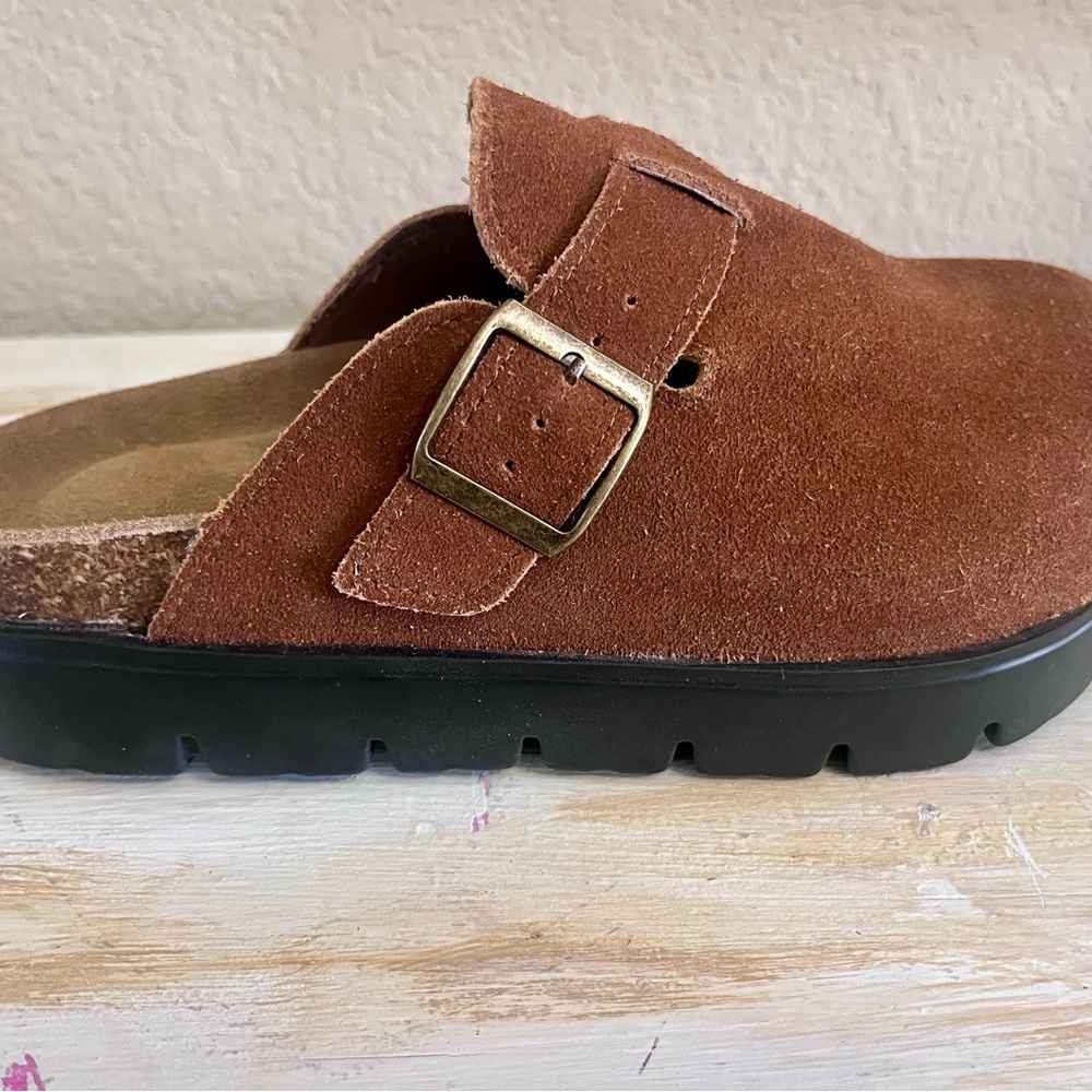 Project Cloud Women's Brown Mules - Picture 2 of 5